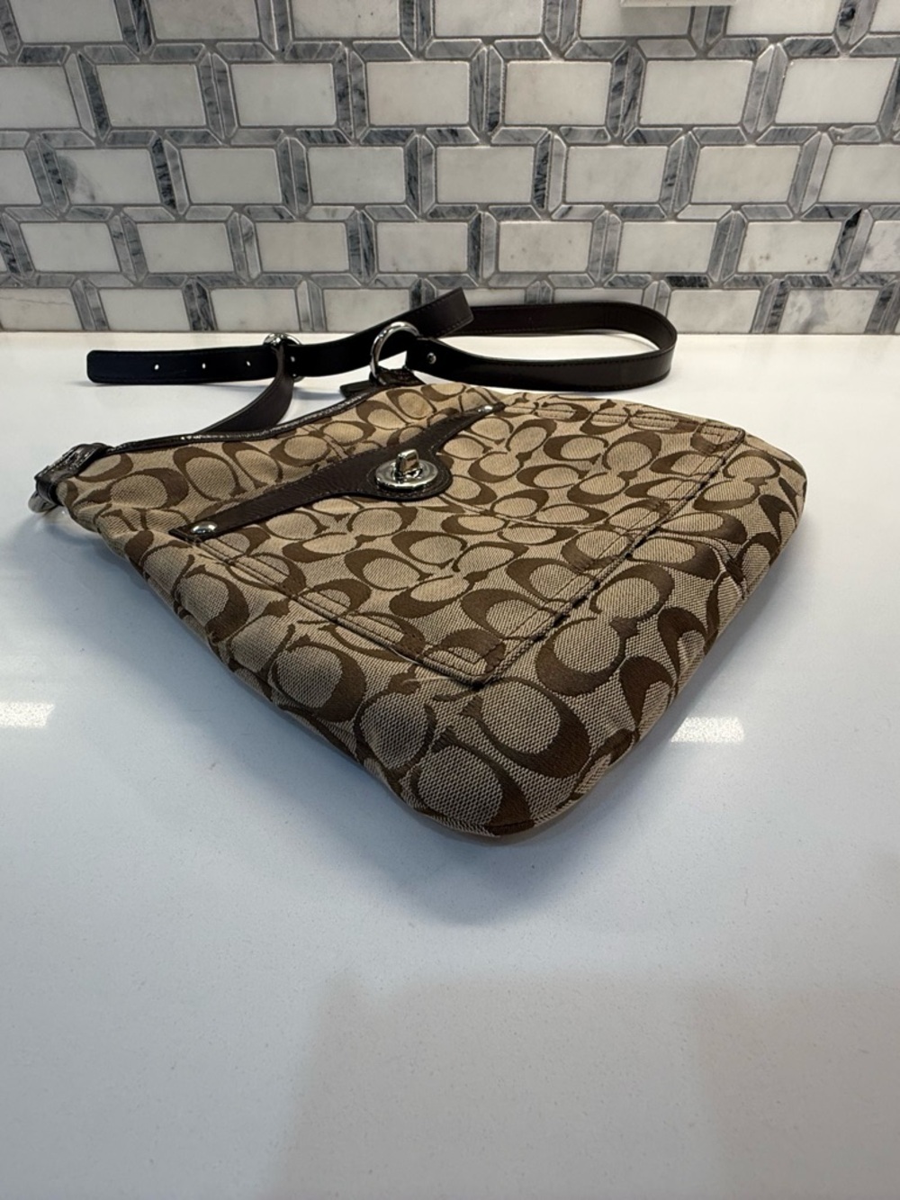 Coach Signature vintage Canvas Shoulder Bag in Tan and Dark Brown - Picture 6 of 6